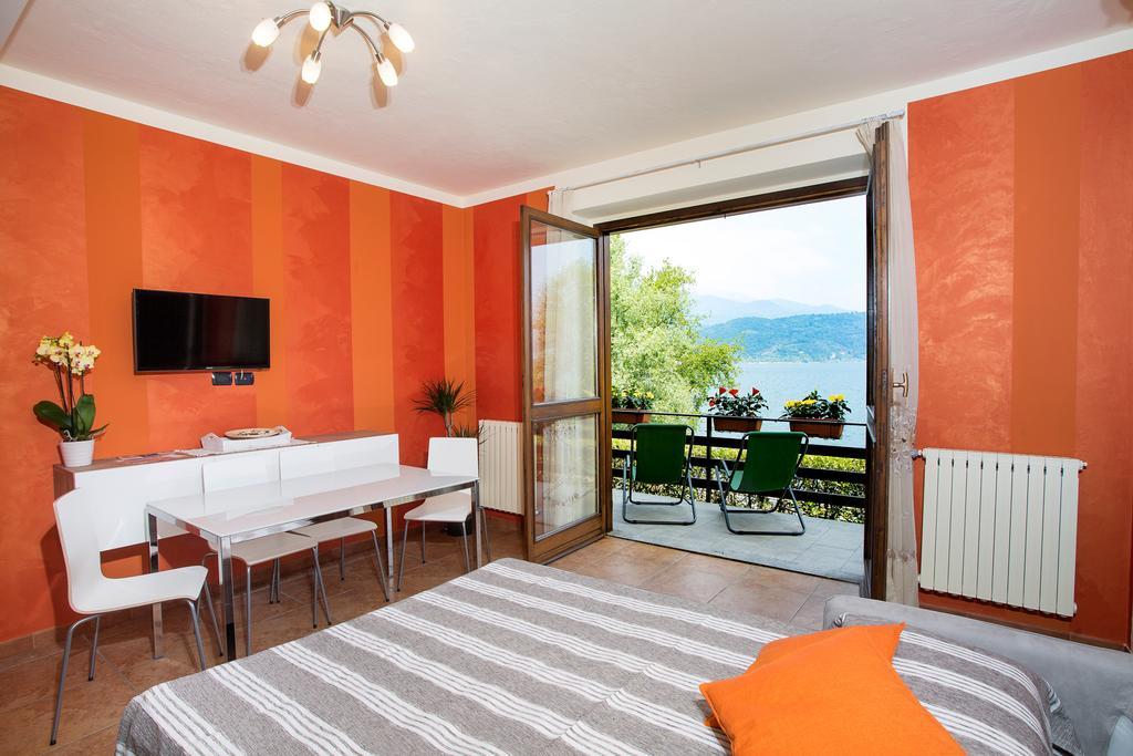 Casa Vacanze La Nautica Baveno Exteriör bild