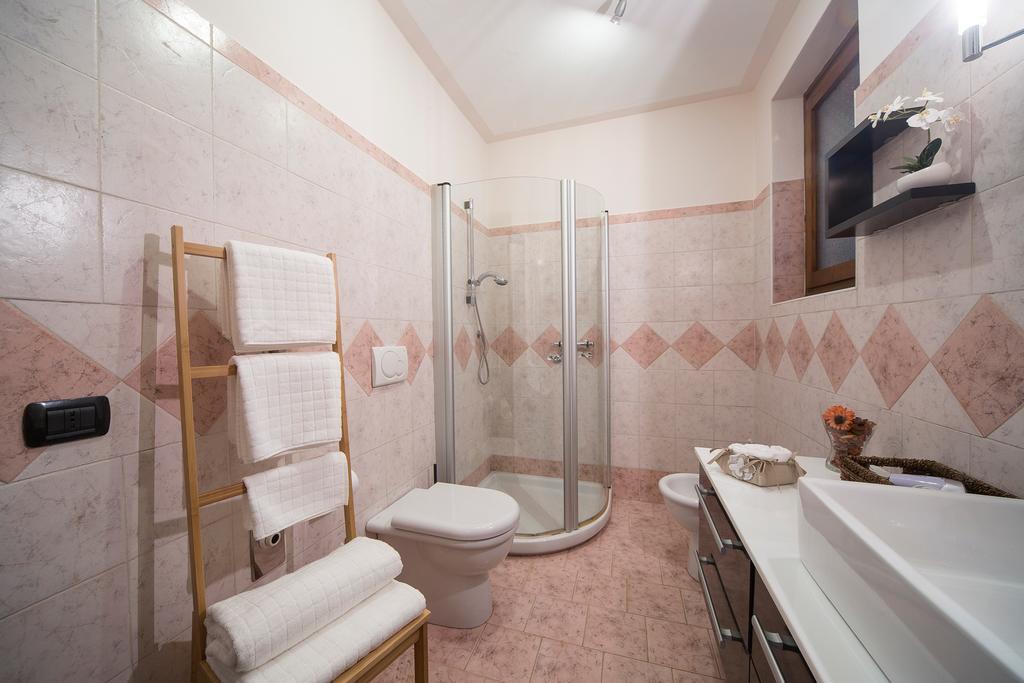 Casa Vacanze La Nautica Baveno Exteriör bild
